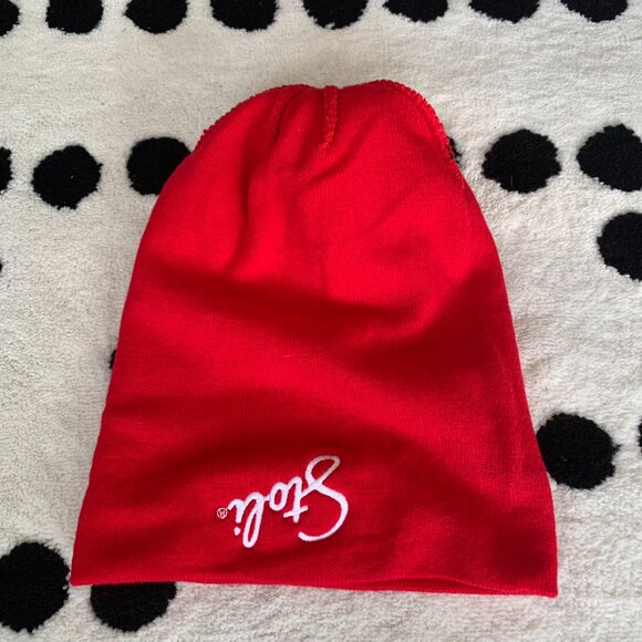 Stoli Vodka Pom Beanie Knit Toque - Picture 3 of 6